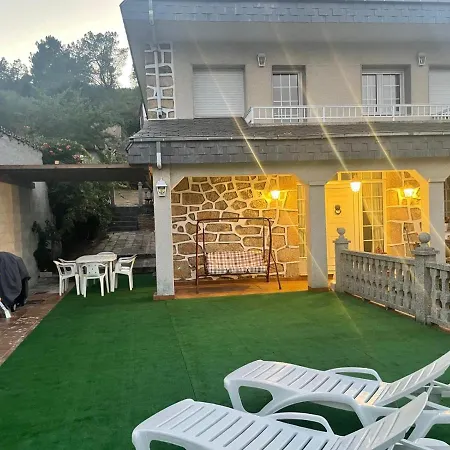 Casa Do Pombar En Valdeorras Сasa de vacaciones *