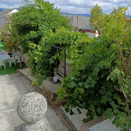 Ferienhaus Casa Do Pombar En Valdeorras