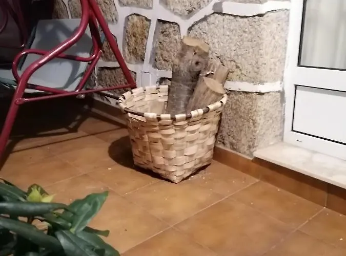 Casa Do Pombar En Valdeorras Seadur